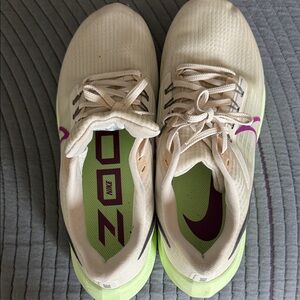 Nike Women's Cream and Purple Sneakers